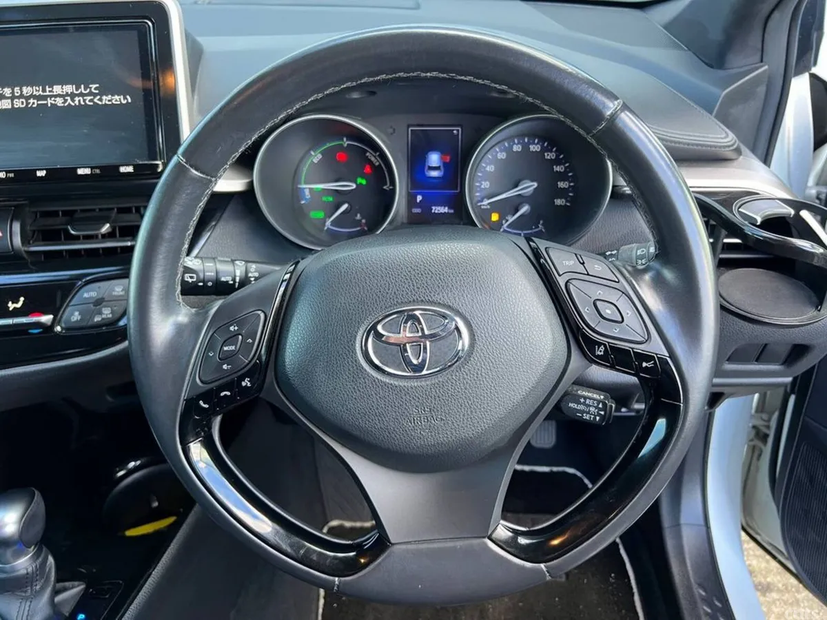 Toyota C-HR SUV, Petrol Hybrid, 2019, White