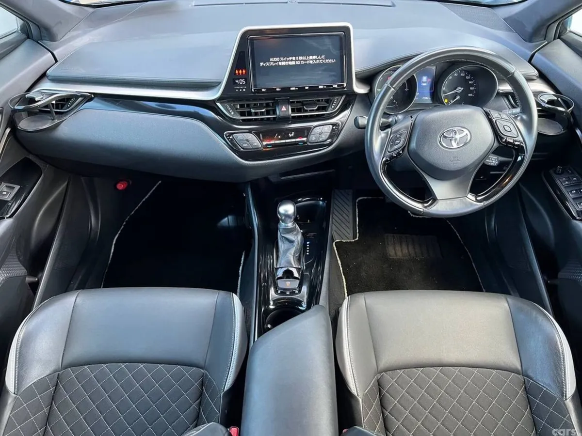 Toyota C-HR SUV, Petrol Hybrid, 2019, White