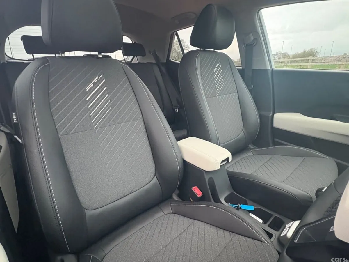 Kia Stonic Hatchback, Petrol, 2027, 