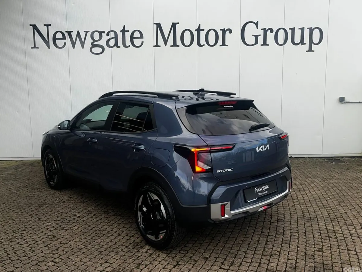 Kia Stonic Hatchback, Petrol, 2027, Blue