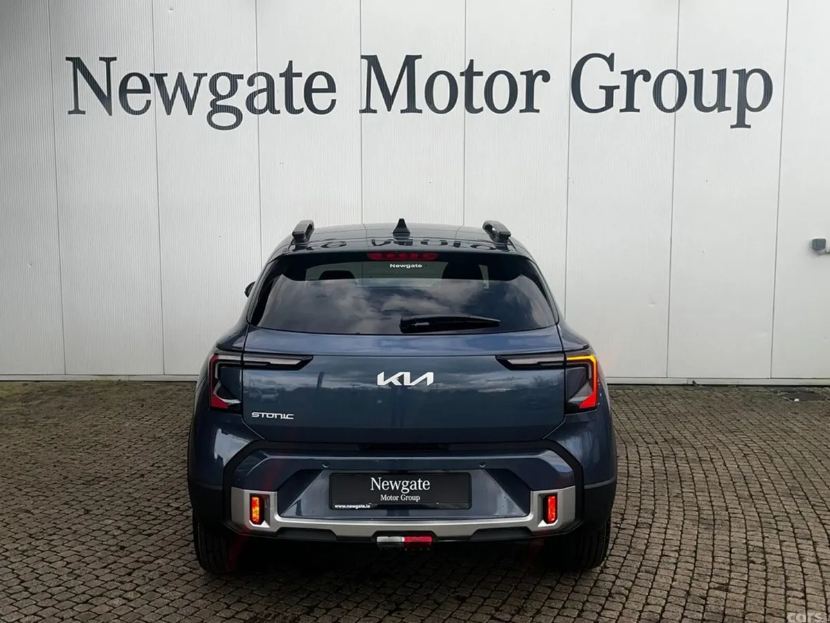 Kia Stonic Hatchback, Petrol, 2027, Blue
