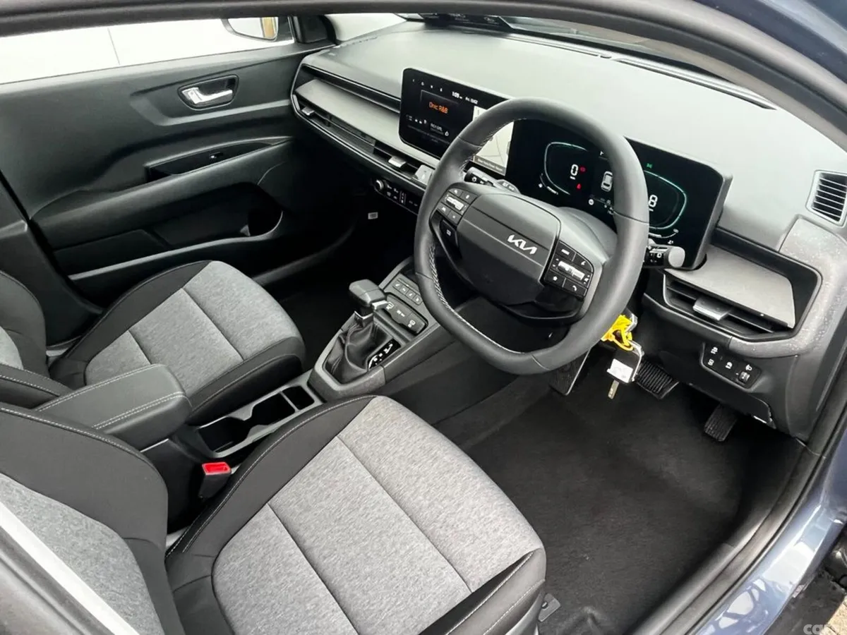 Kia Stonic Hatchback, Petrol, 2027, Blue
