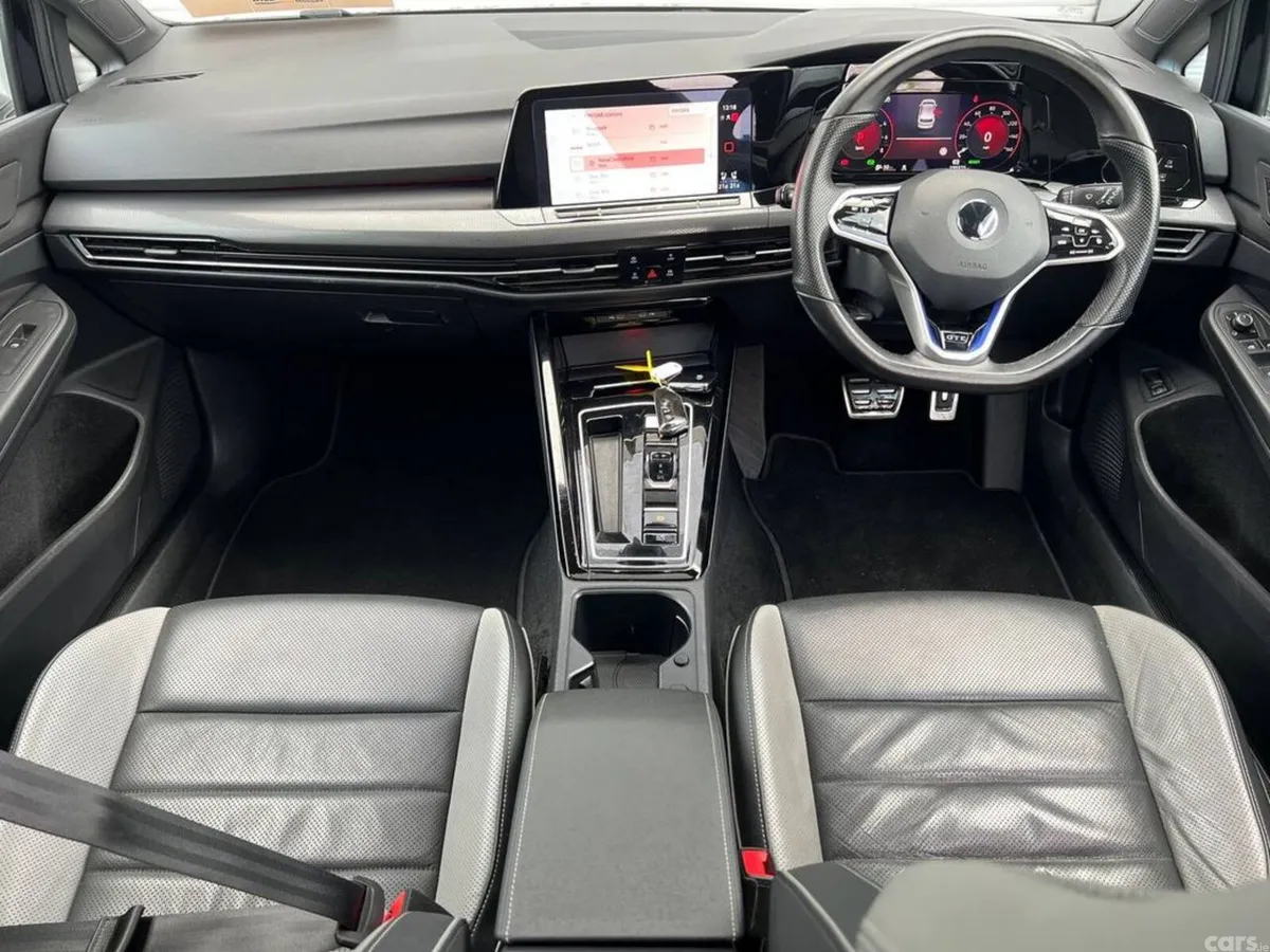 Volkswagen Golf Hatchback, Petrol Plug-in Hybrid, 2023, Black