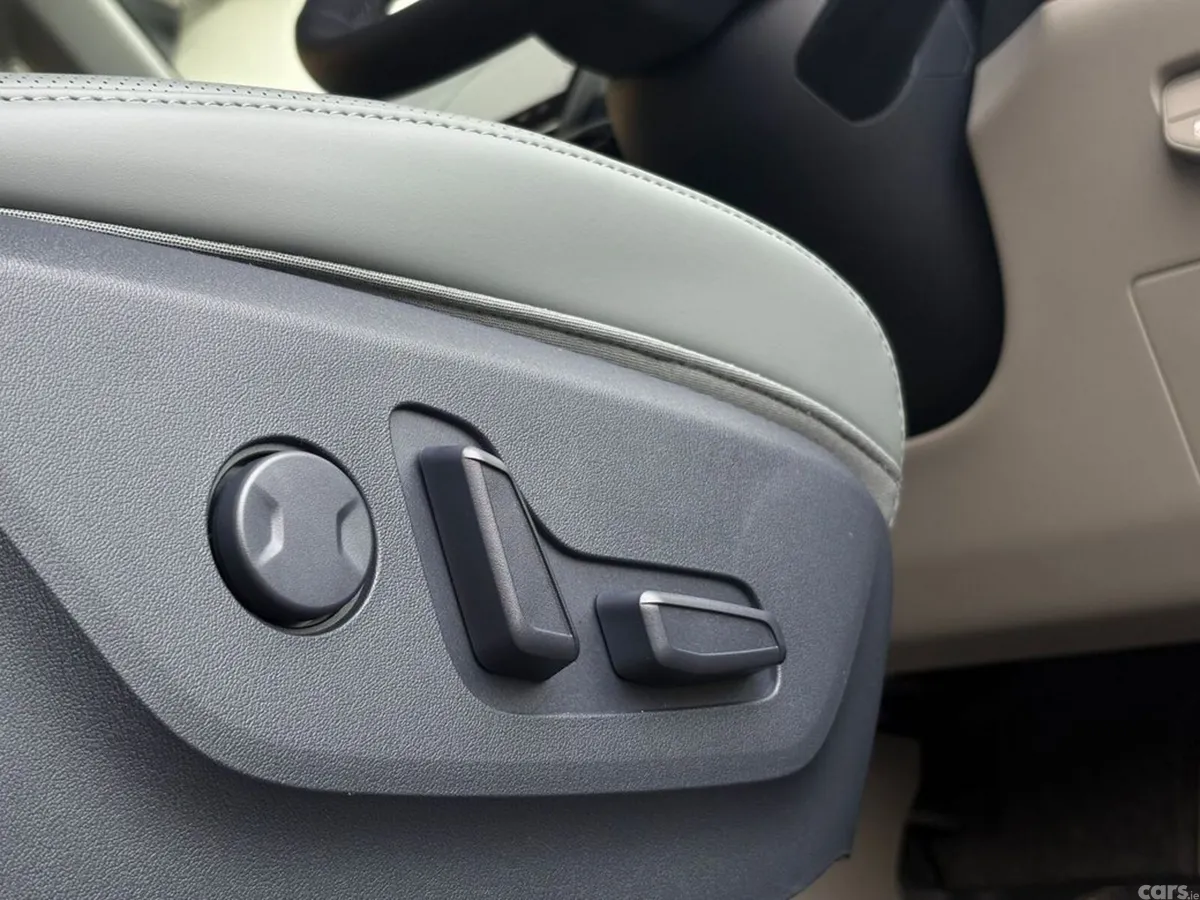 Kia PV5 Van, Electric, 2027, Black