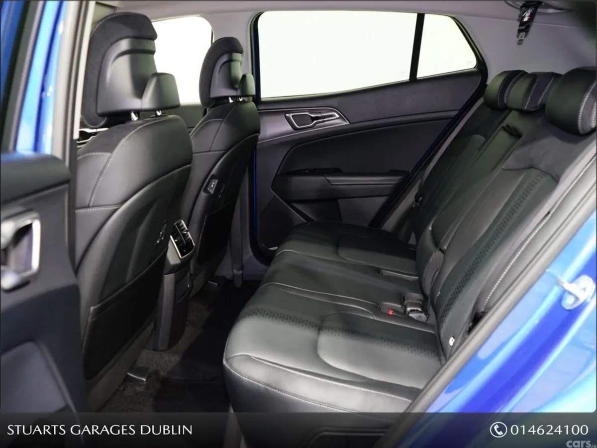 Kia Sportage SUV, Petrol Plug-in Hybrid, 2027, Blue