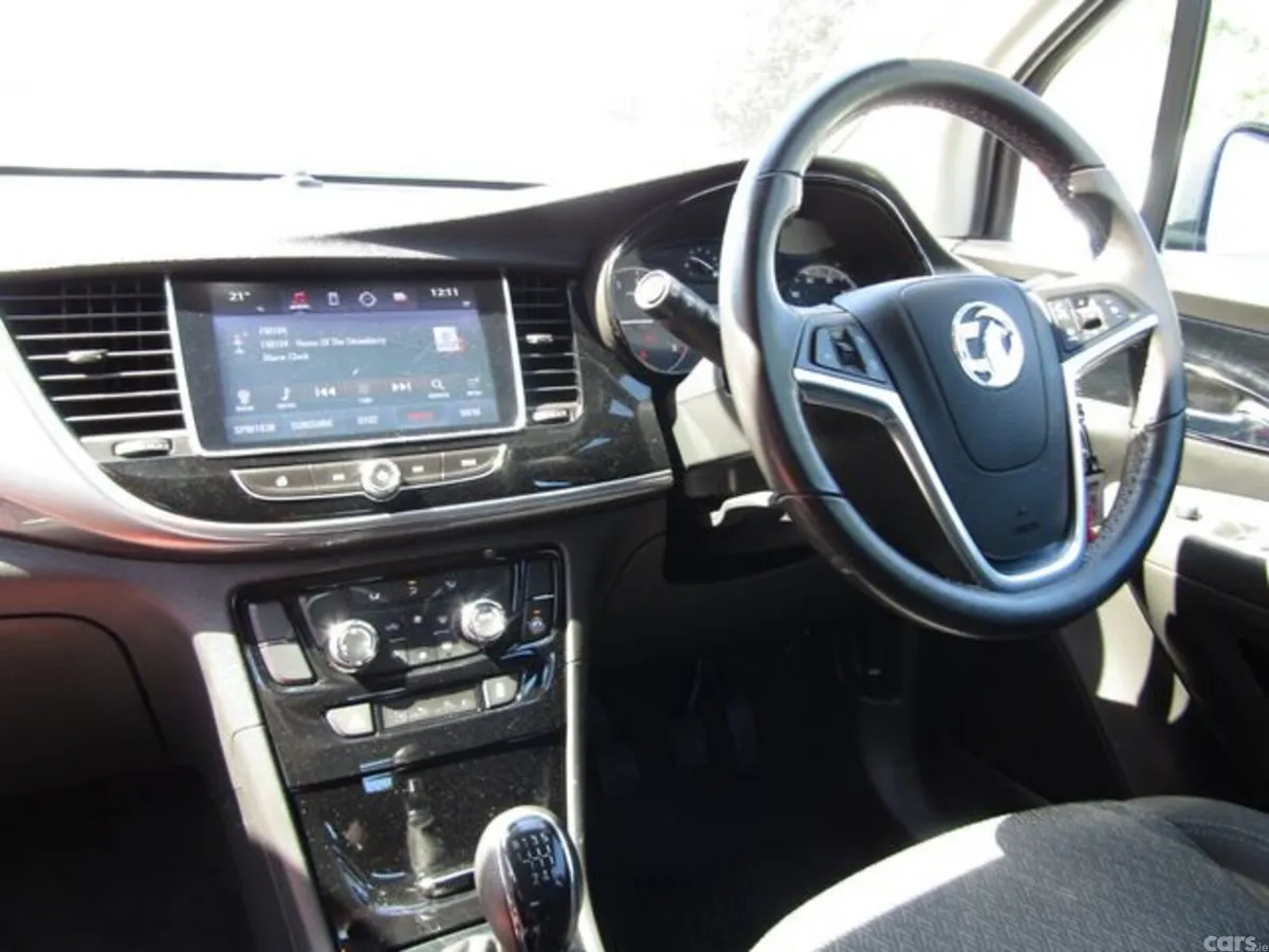 Vauxhall Mokka Hatchback, Petrol, 2019, Silver