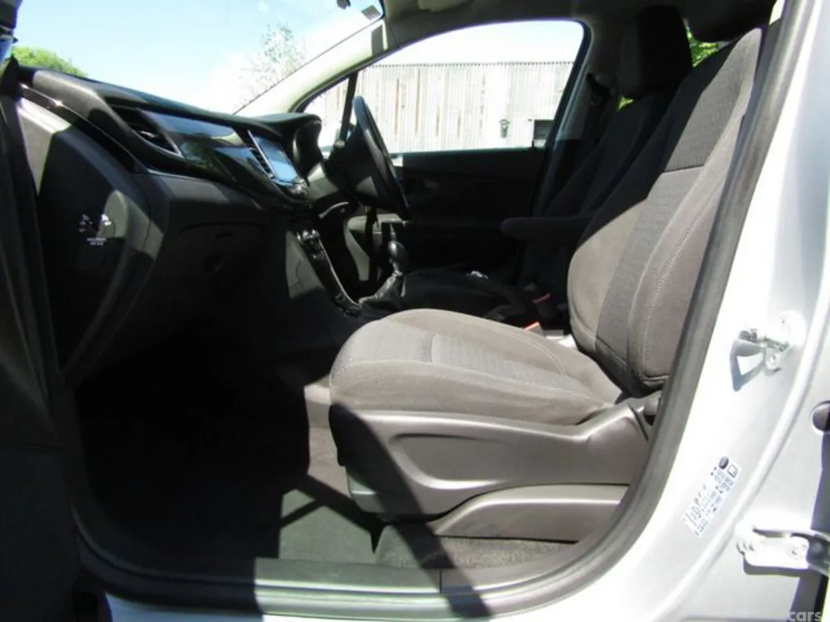 Vauxhall Mokka Hatchback, Petrol, 2019, Silver