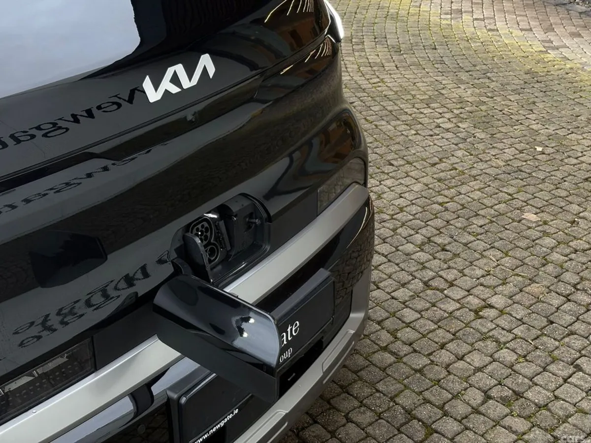 Kia PV5 Van, Electric, 2027, Black