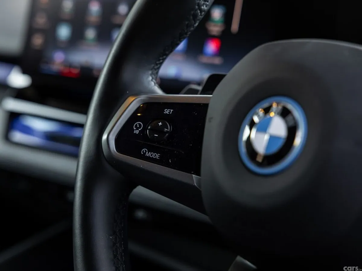 BMW 5-Series Saloon, Petrol Plug-in Hybrid, 2024, Black