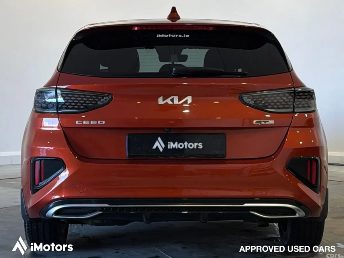 Kia Ceed Hatchback, Diesel, 2023, Orange