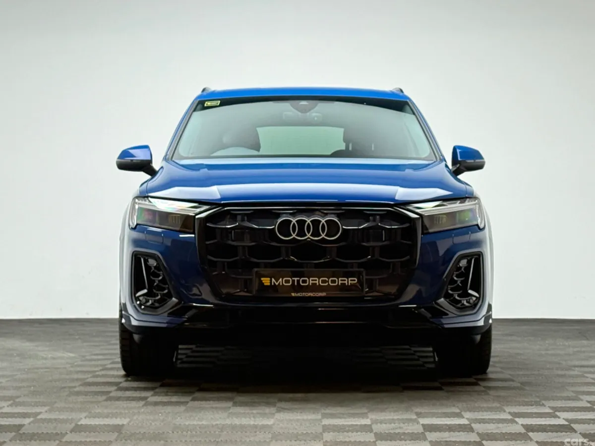 Audi Q7 SUV, Petrol Plug-in Hybrid, 2024, Blue
