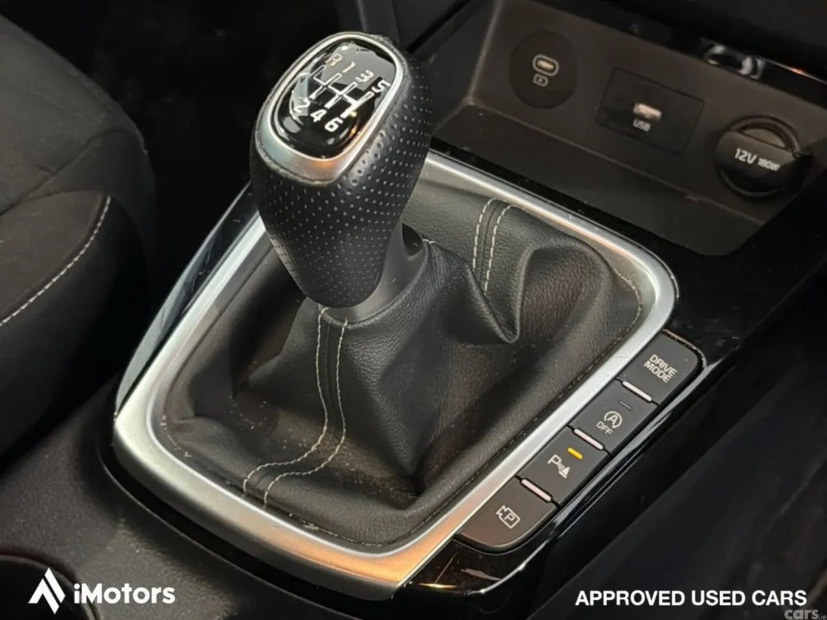 Kia Ceed Hatchback, Diesel, 2023, Orange