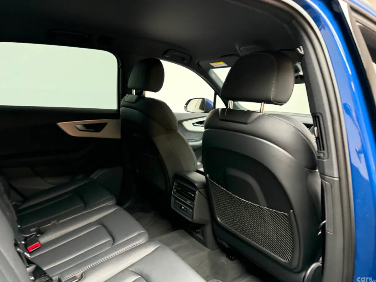 Audi Q7 SUV, Petrol Plug-in Hybrid, 2024, Blue