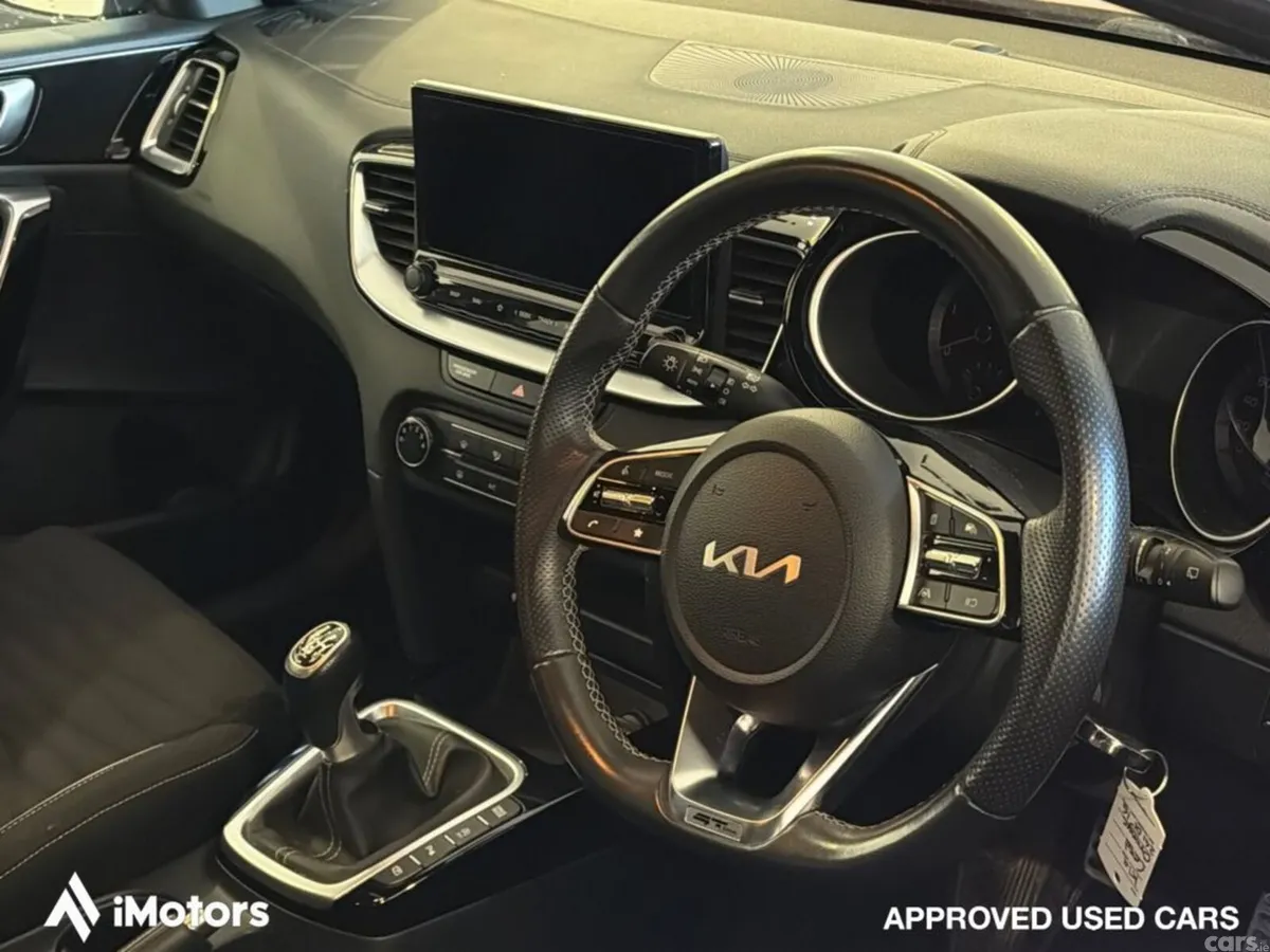 Kia Ceed Hatchback, Diesel, 2023, Orange
