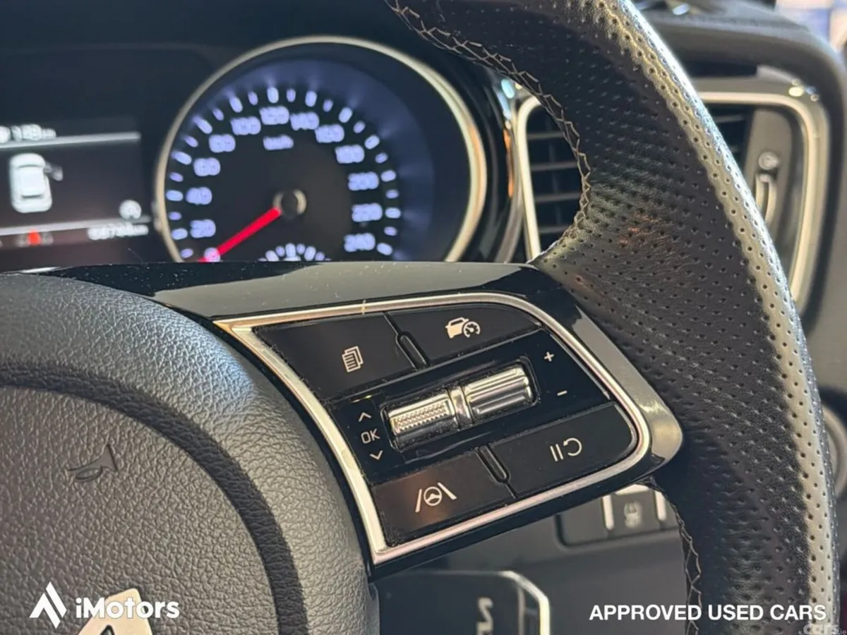 Kia Ceed Hatchback, Diesel, 2023, Orange