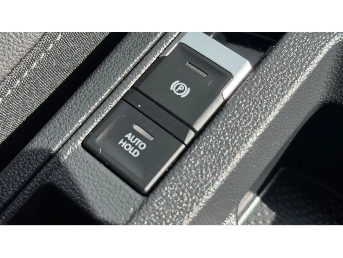Volkswagen T-Roc SUV, Diesel, 2021, White