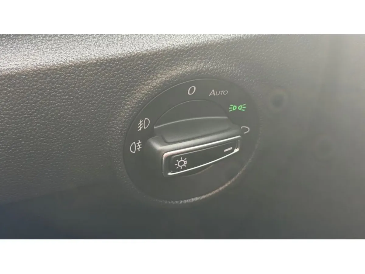 Volkswagen T-Roc SUV, Diesel, 2021, White