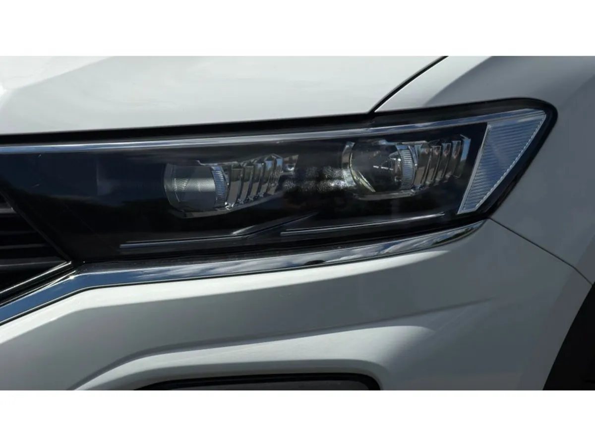 Volkswagen T-Roc SUV, Diesel, 2021, White