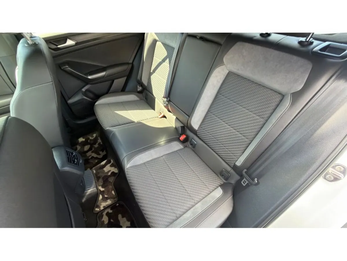 Volkswagen T-Roc SUV, Diesel, 2021, White