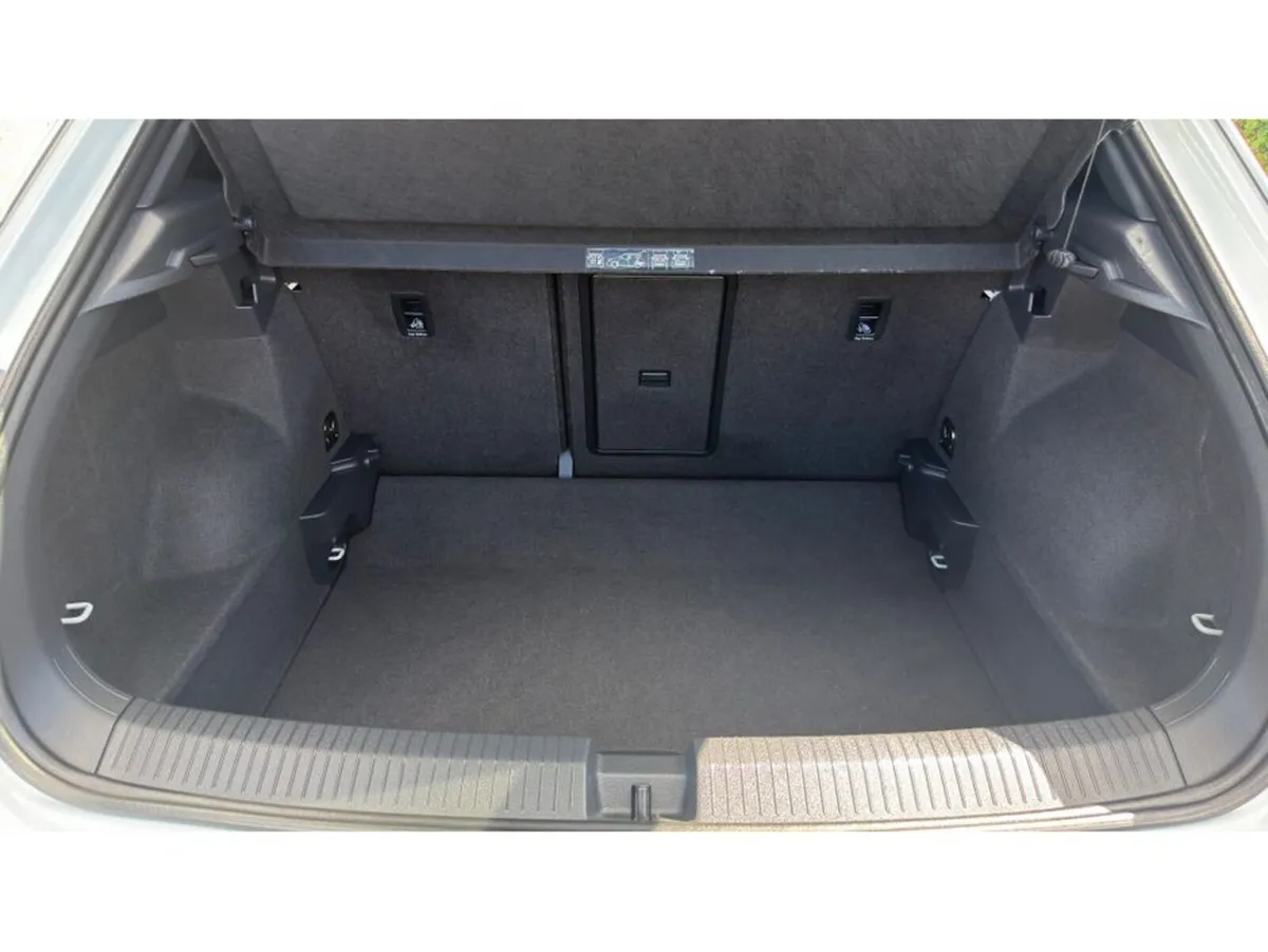 Volkswagen T-Roc SUV, Diesel, 2021, White