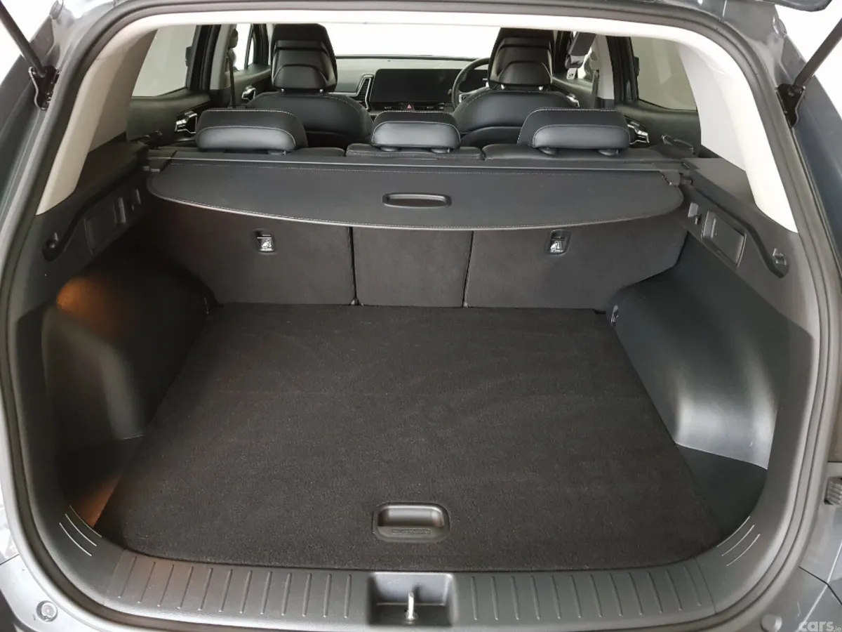 Kia Sportage MPV, Diesel, 2024, Grey