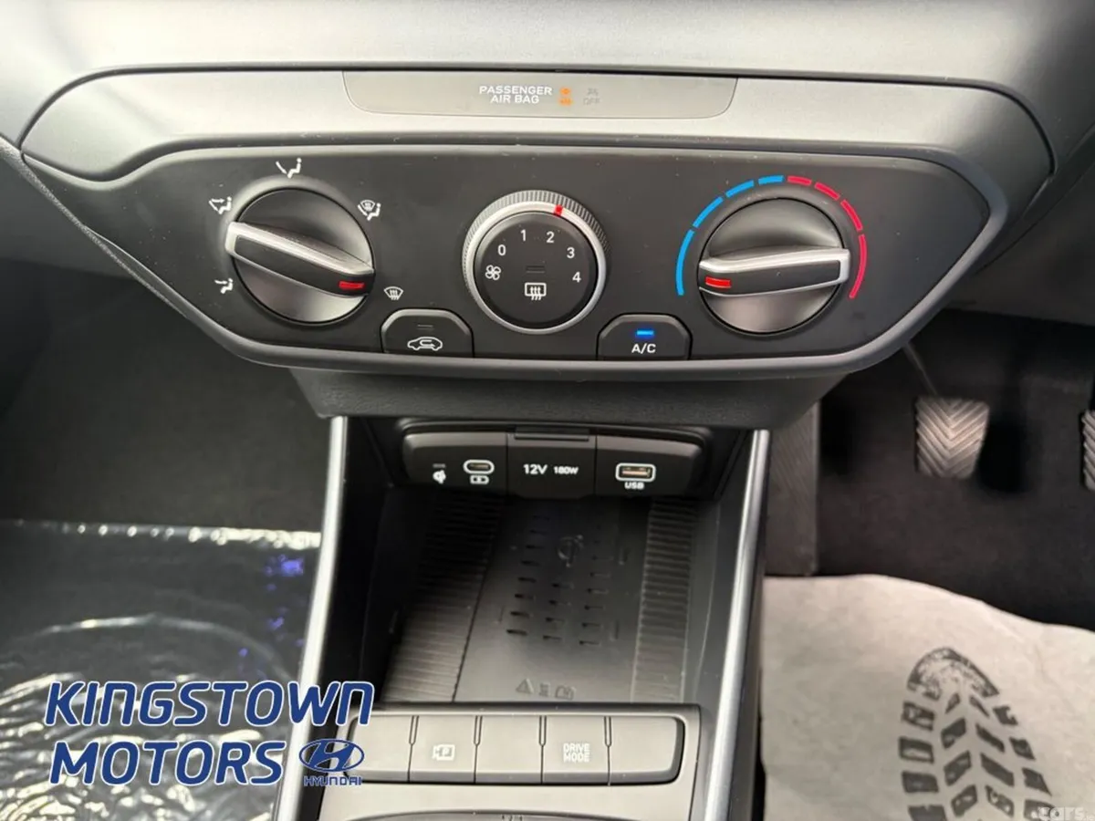 Hyundai i20 Hatchback, Petrol, 2026, White