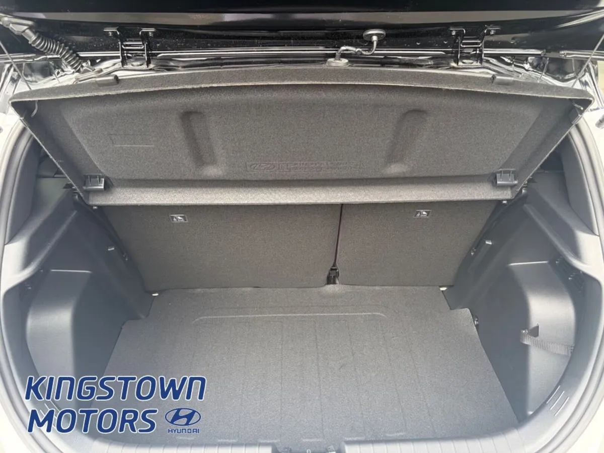 Hyundai i20 Hatchback, Petrol, 2026, White