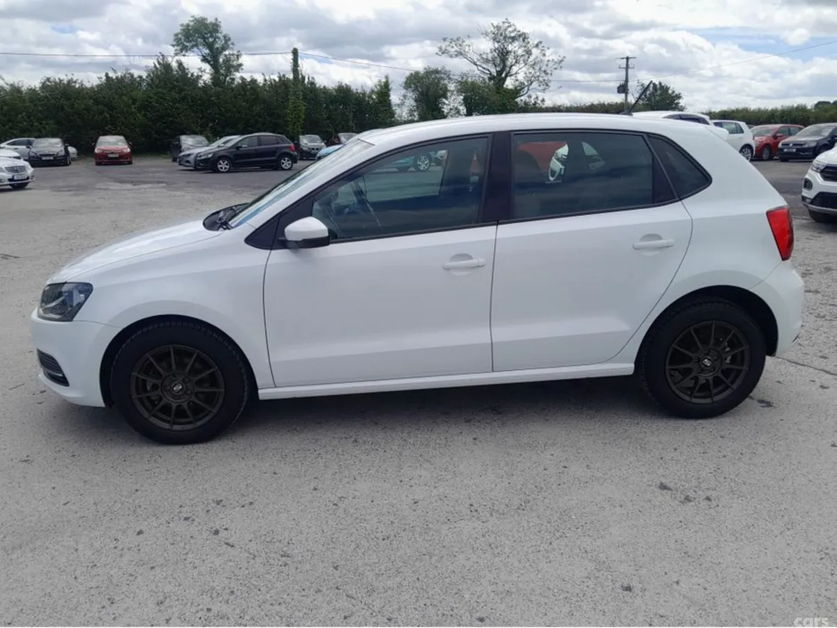 Volkswagen Polo Hatchback, Petrol, 2016, White