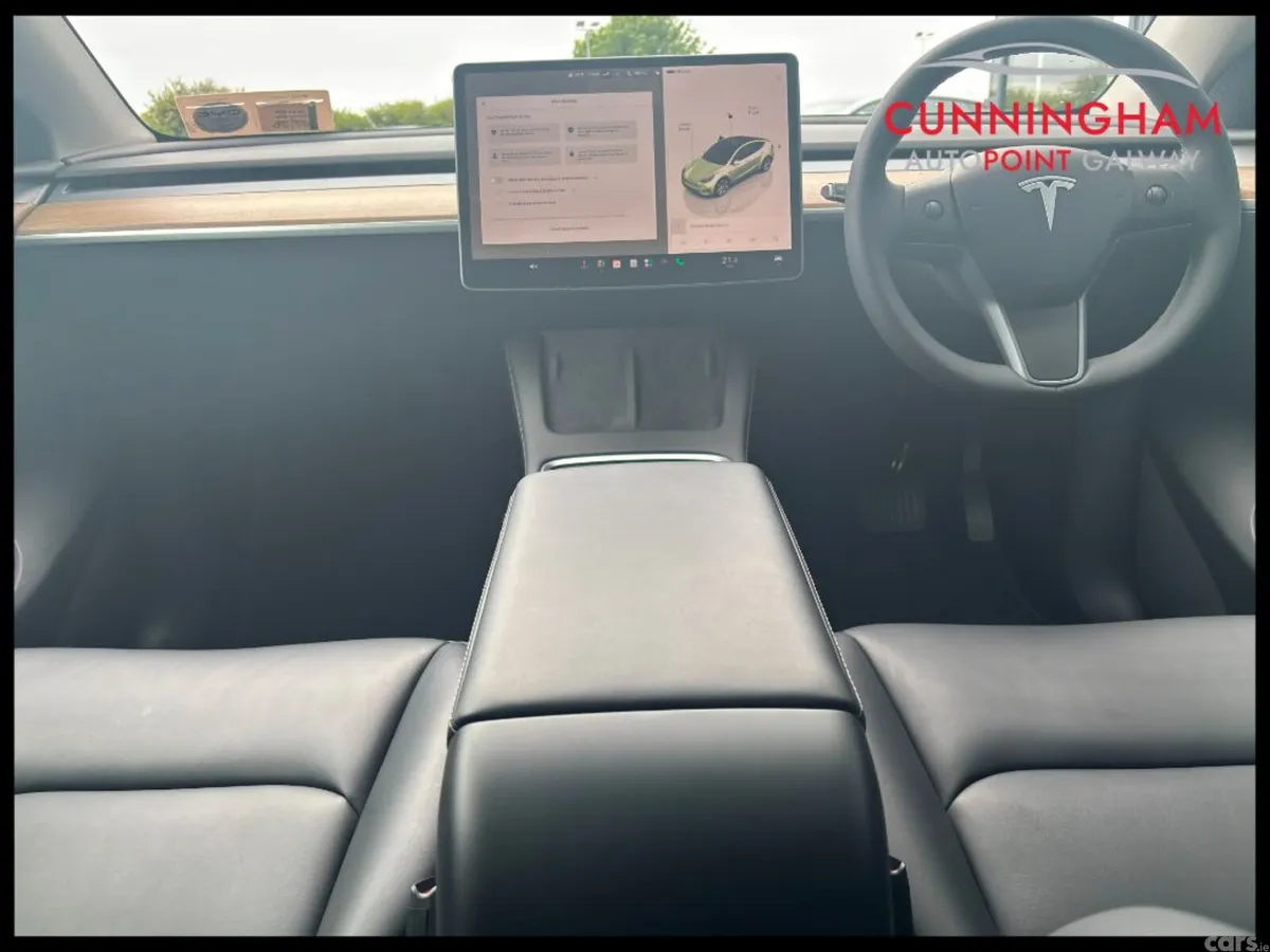Tesla Model Y MPV, Electric, 2024, White