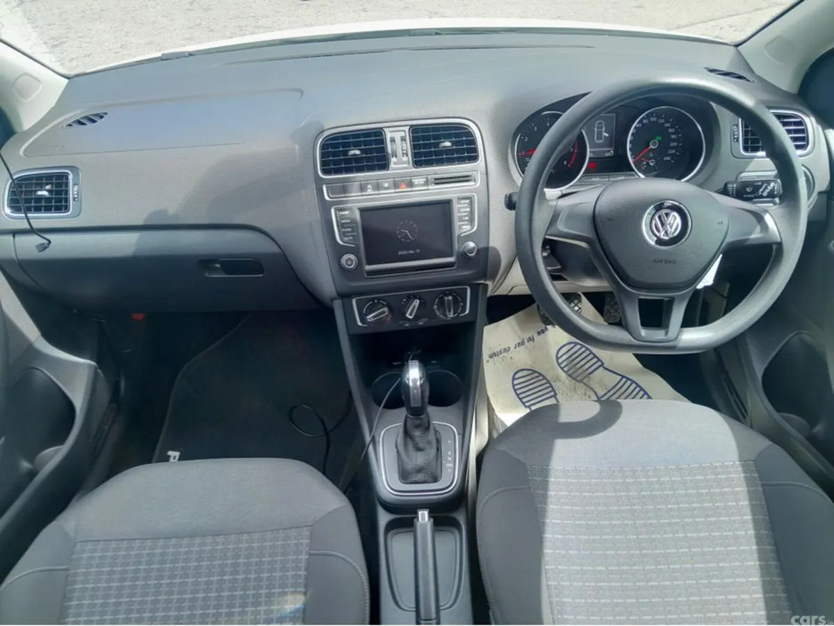 Volkswagen Polo Hatchback, Petrol, 2016, White