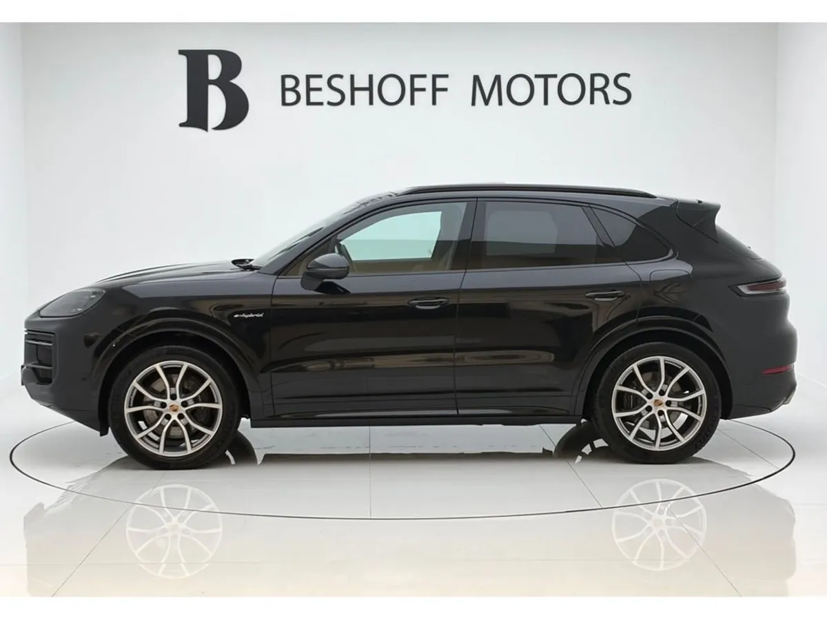 Porsche Cayenne Estate, Petrol Plug-in Hybrid, 2025, Black