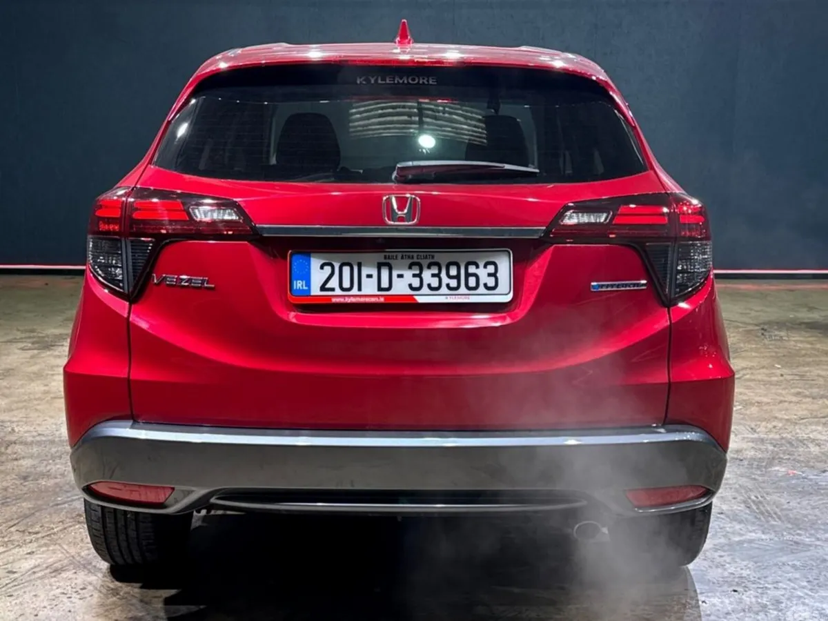 Honda Vezel SUV, Petrol Hybrid, 2020, Red