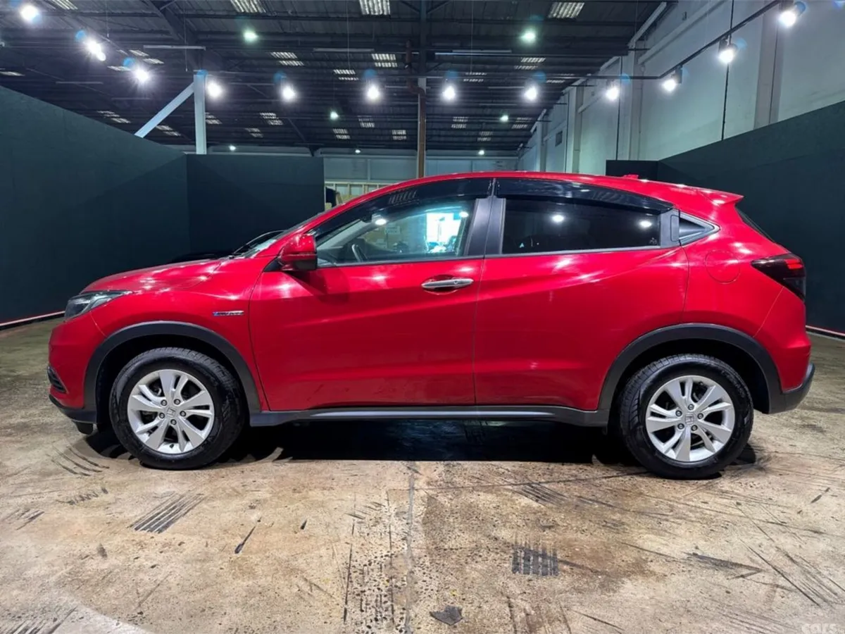 Honda Vezel SUV, Petrol Hybrid, 2020, Red