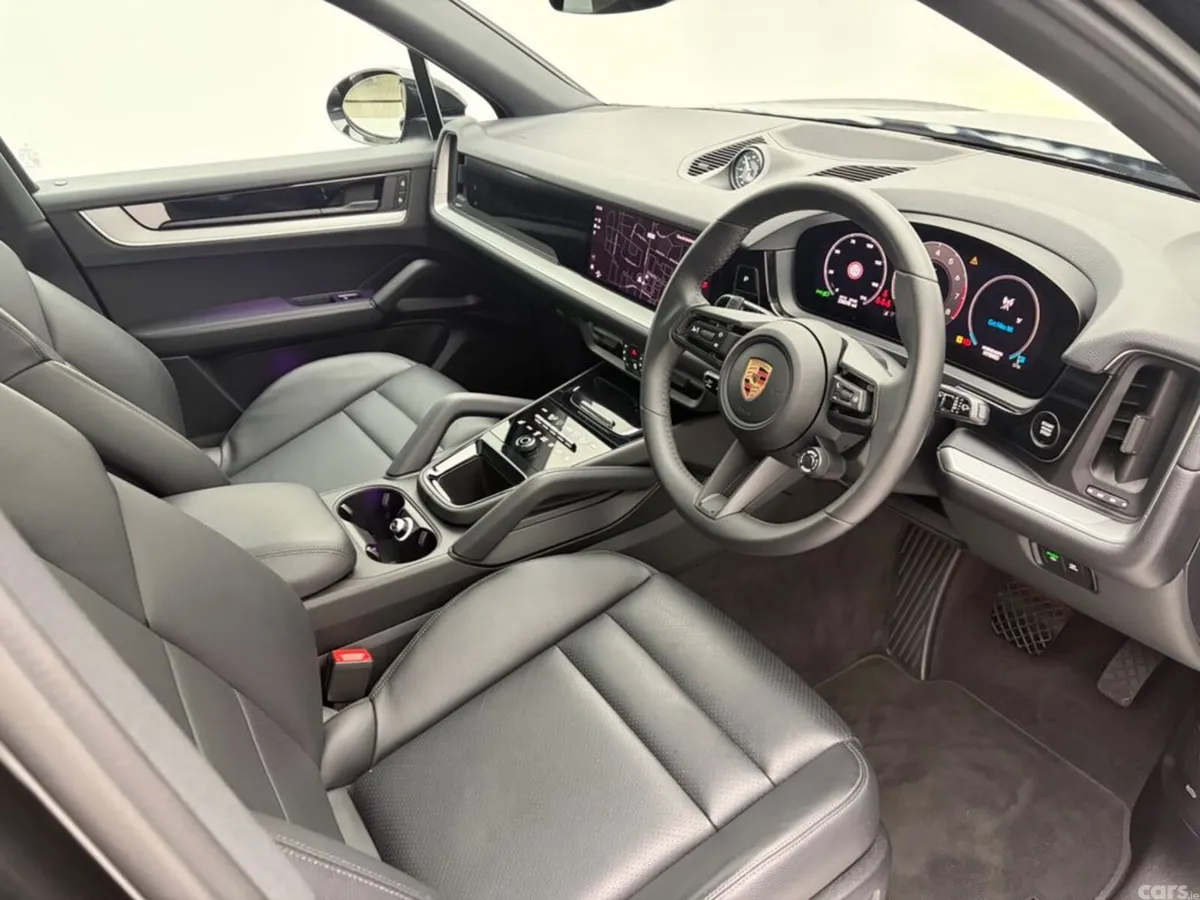 Porsche Cayenne Estate, Petrol Plug-in Hybrid, 2025, Black