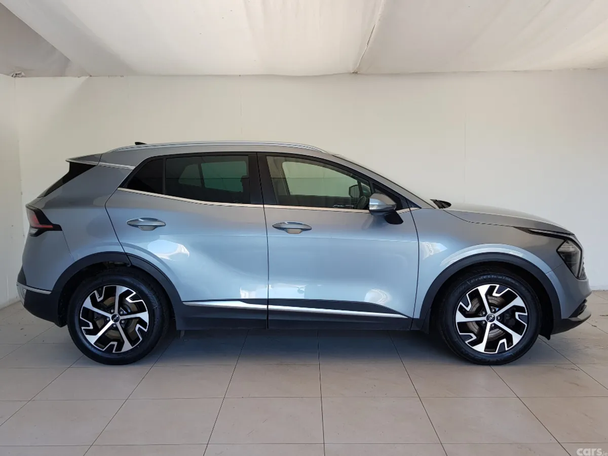 Kia Sportage MPV, Diesel, 2022, Grey