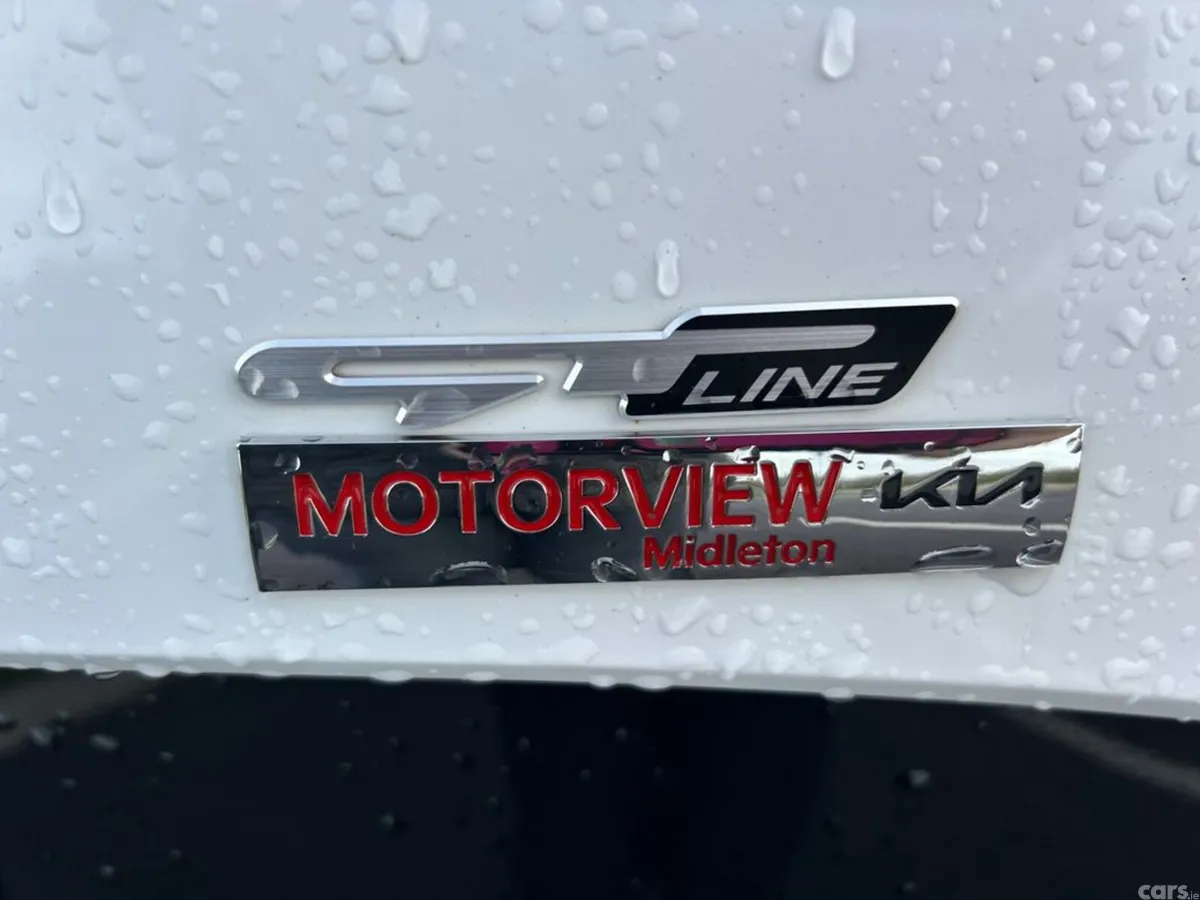 Kia Sportage SUV, Diesel Hybrid, 2024, White