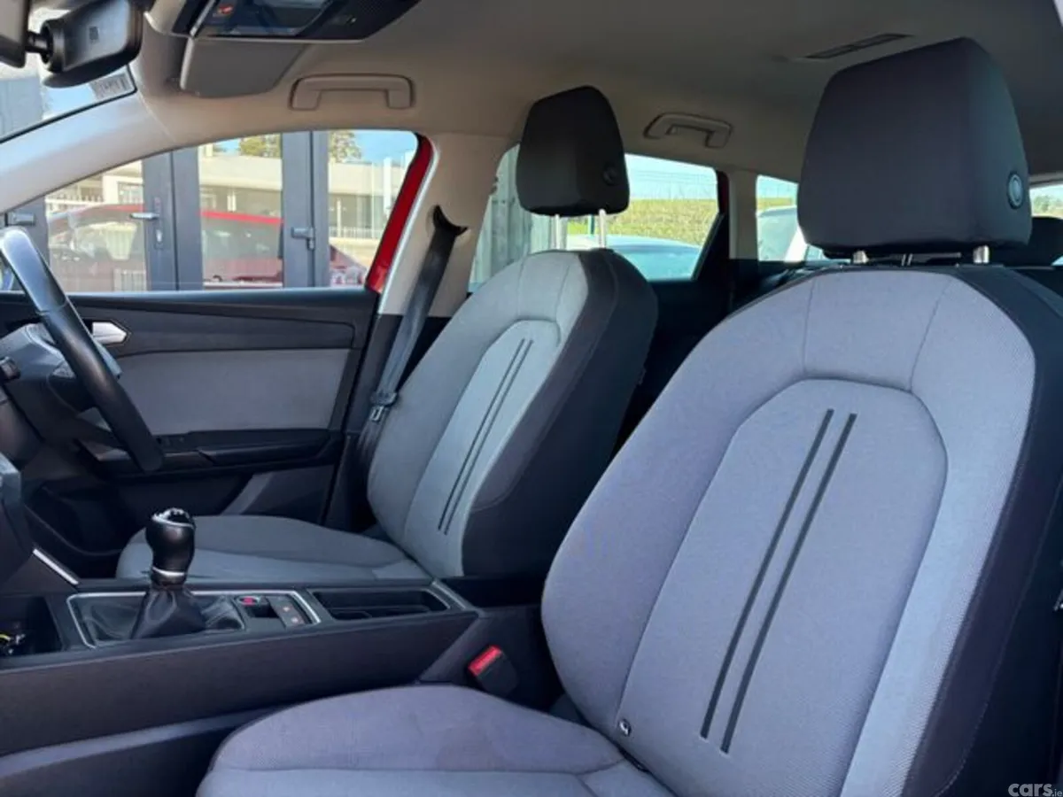 SEAT Leon Estate, Diesel, 2021, Red