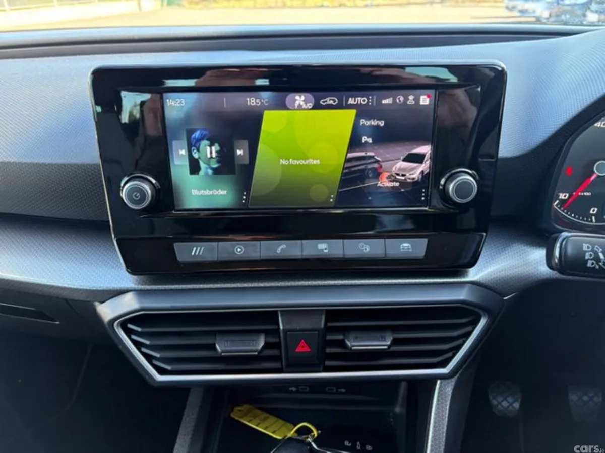 SEAT Leon Estate, Diesel, 2021, Red