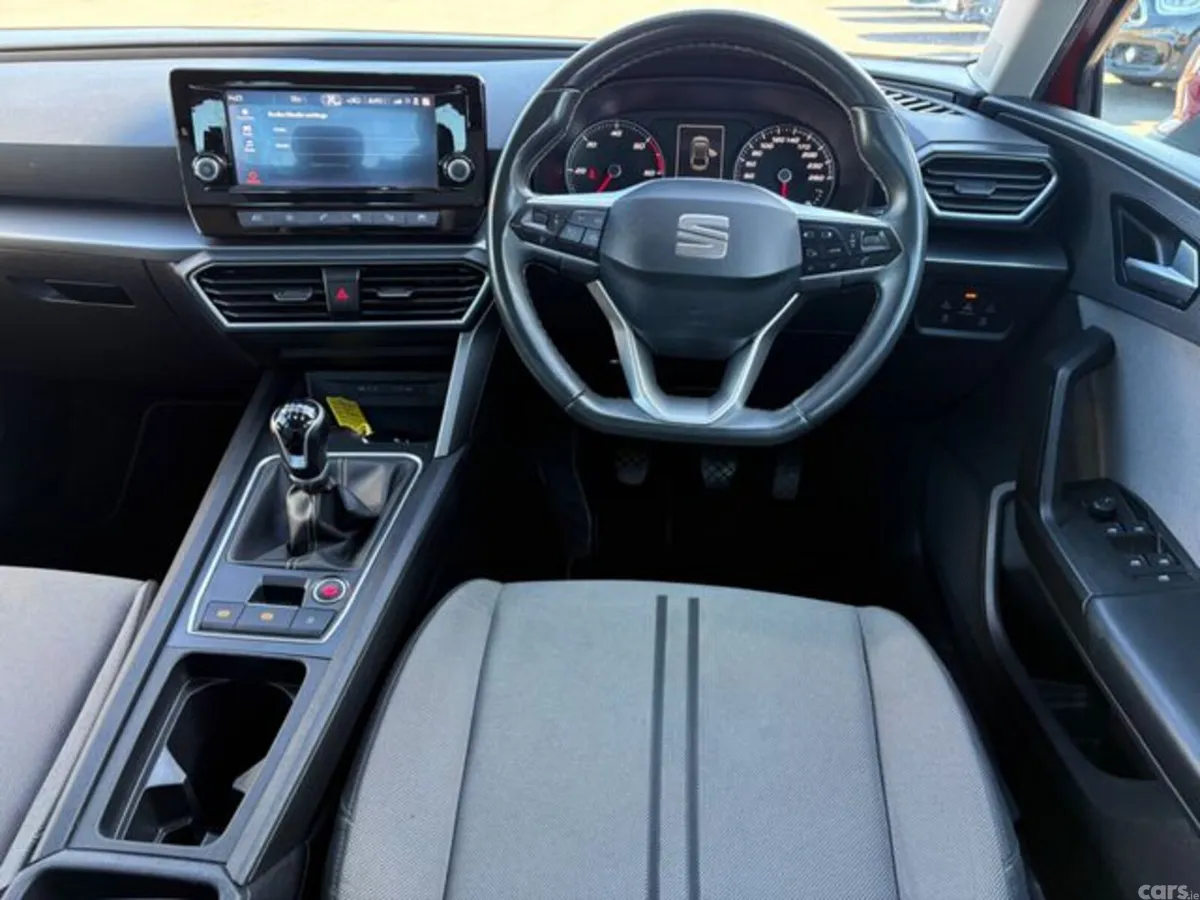 SEAT Leon Estate, Diesel, 2021, Red