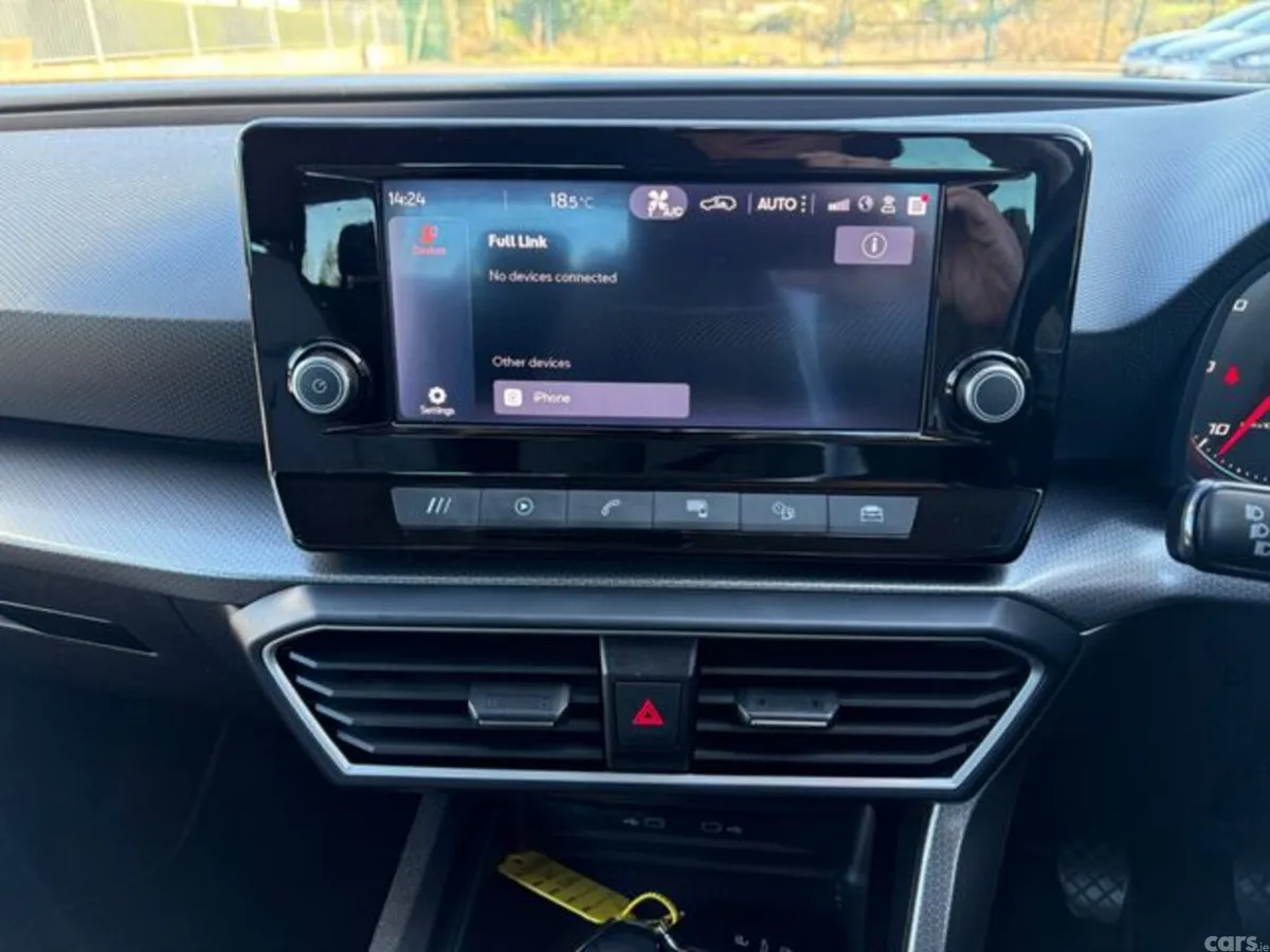 SEAT Leon Estate, Diesel, 2021, Red