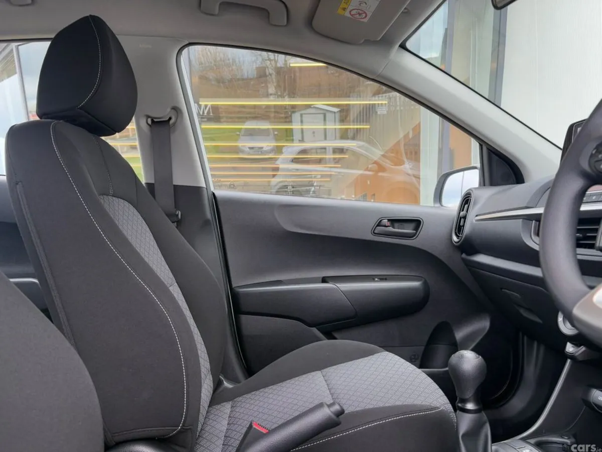 Kia Picanto Hatchback, Petrol, 2027, Silver