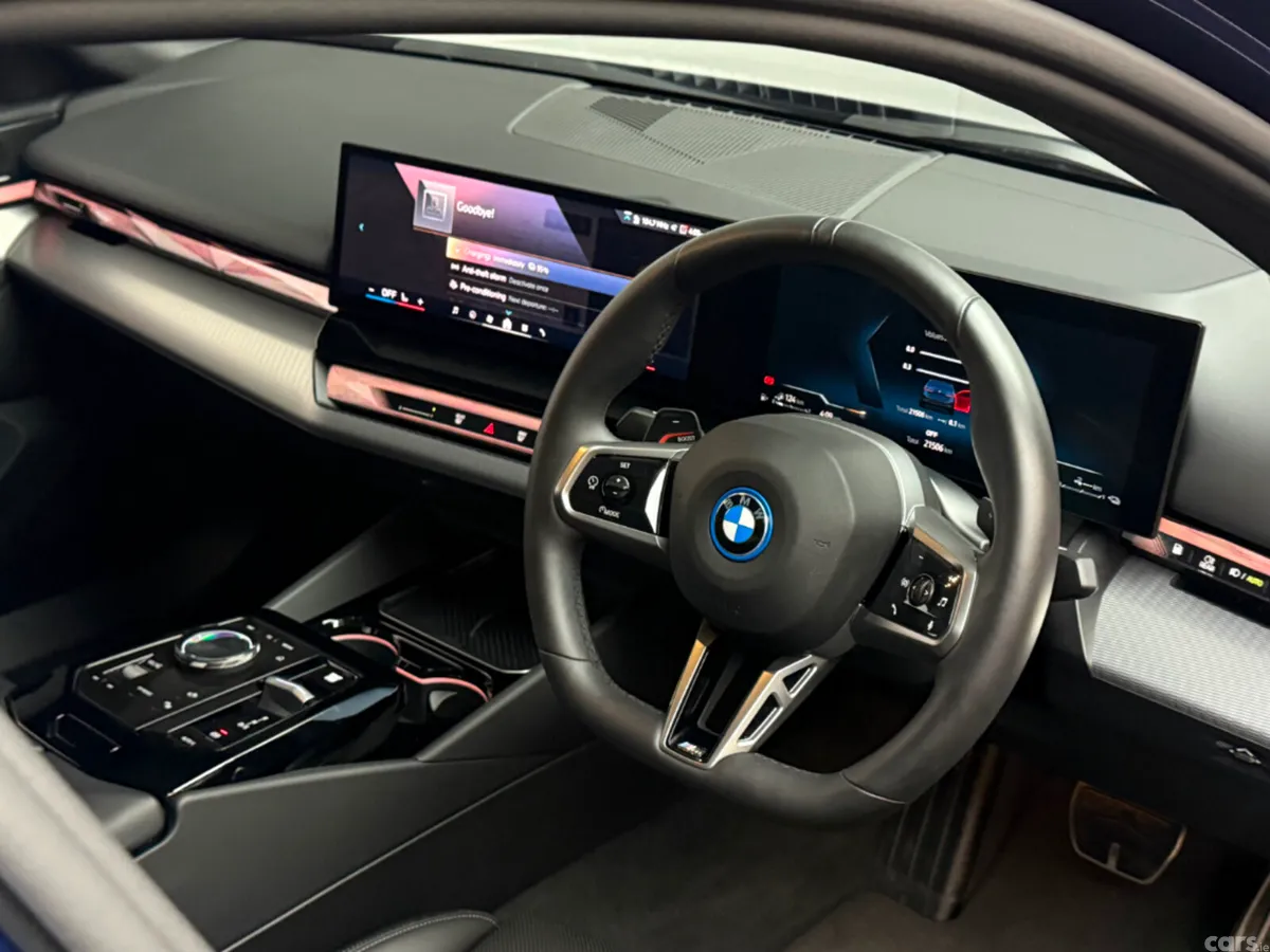 BMW 5-Series Saloon, Petrol Plug-in Hybrid, 2025, Blue