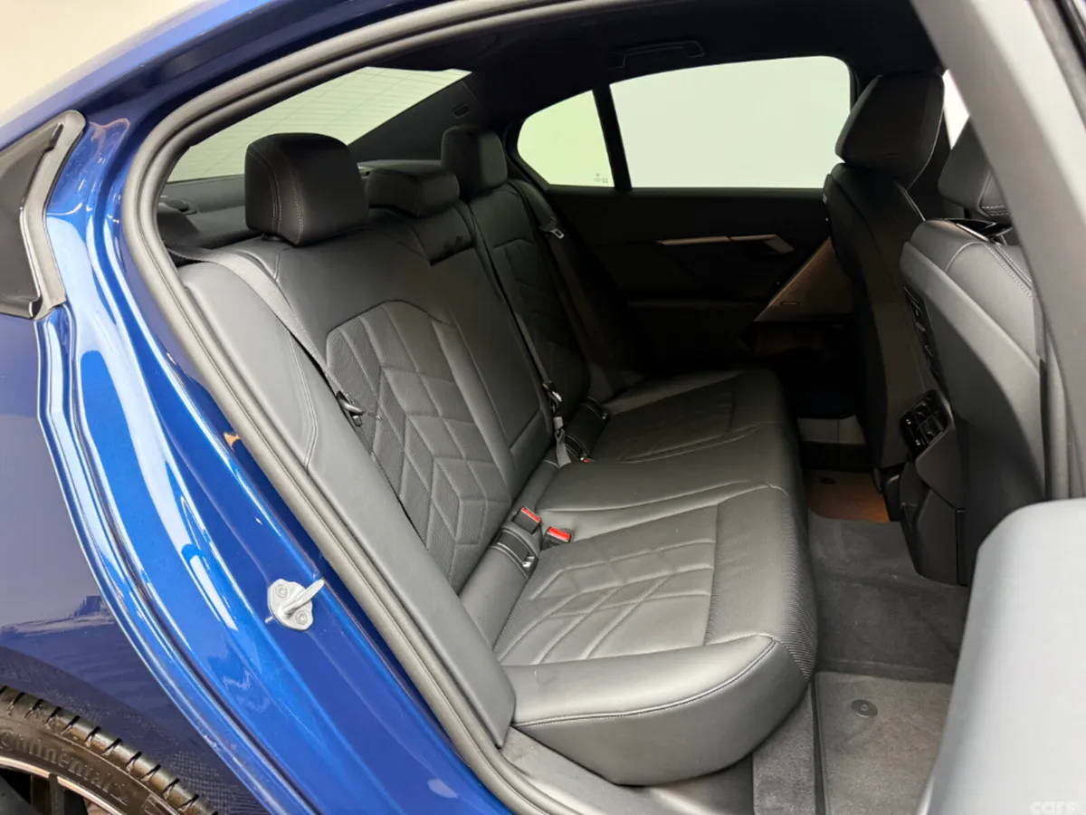 BMW 5-Series Saloon, Petrol Plug-in Hybrid, 2025, Blue