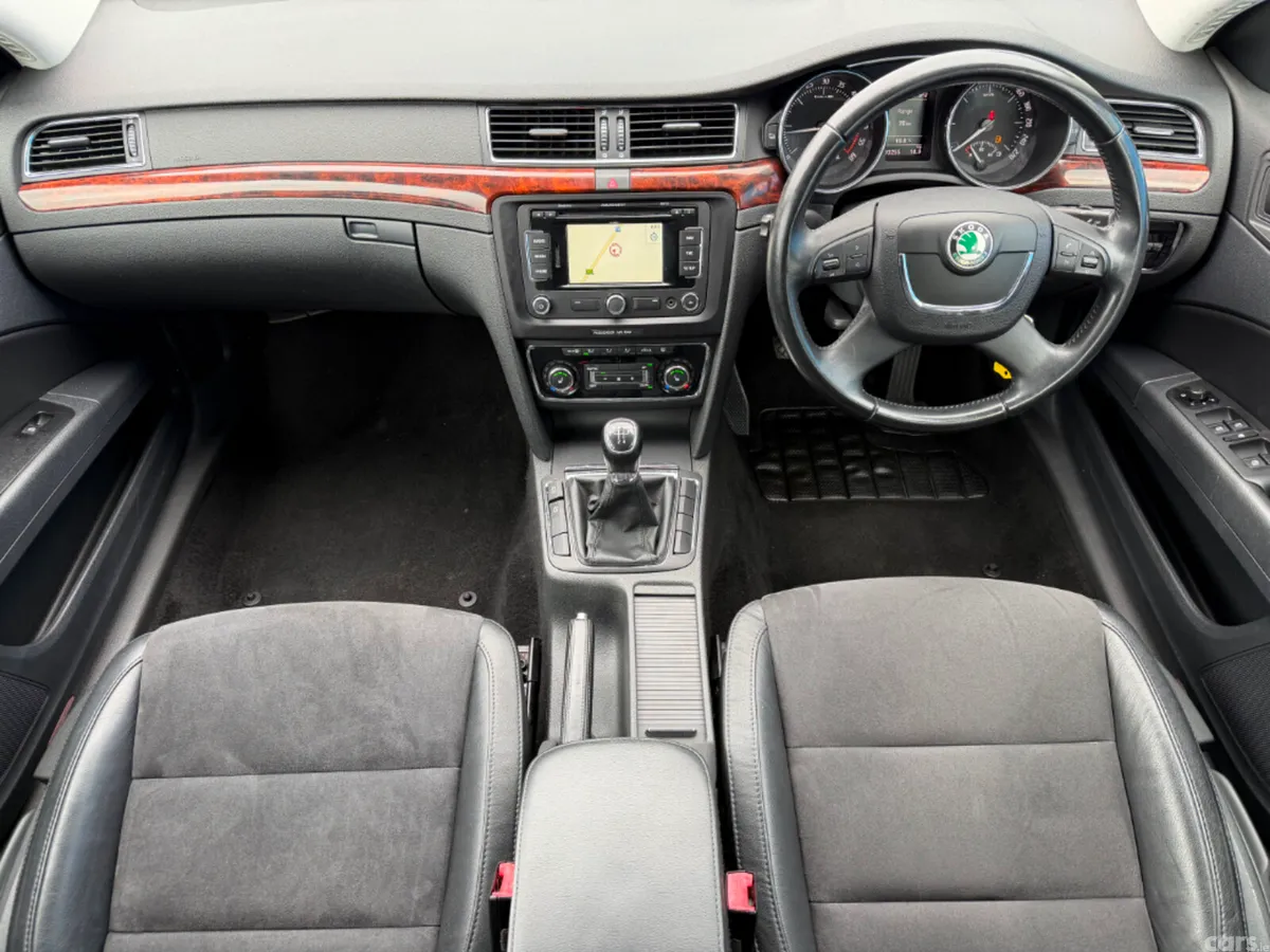 Skoda Superb Saloon, Diesel, 2013, Silver