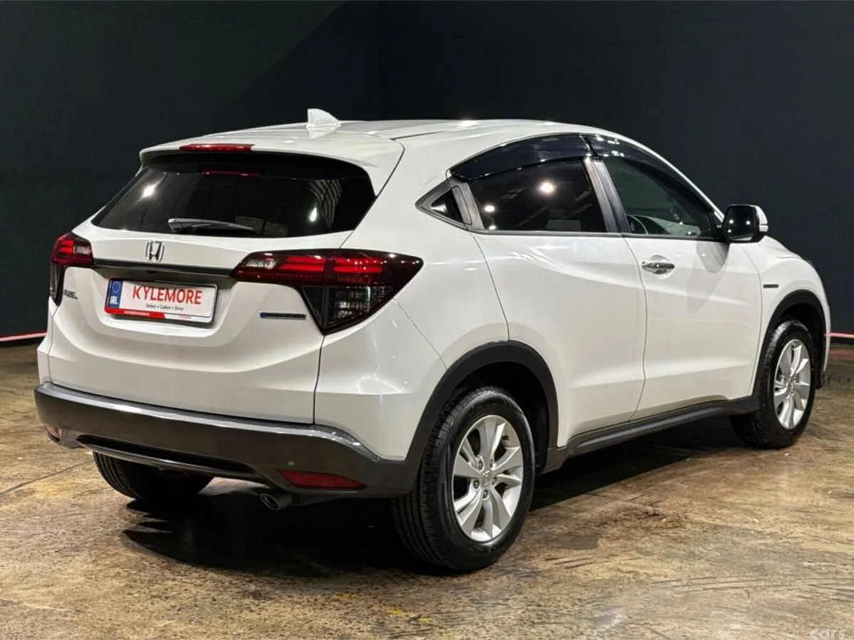 Honda Vezel SUV, Petrol Hybrid, 2020, White