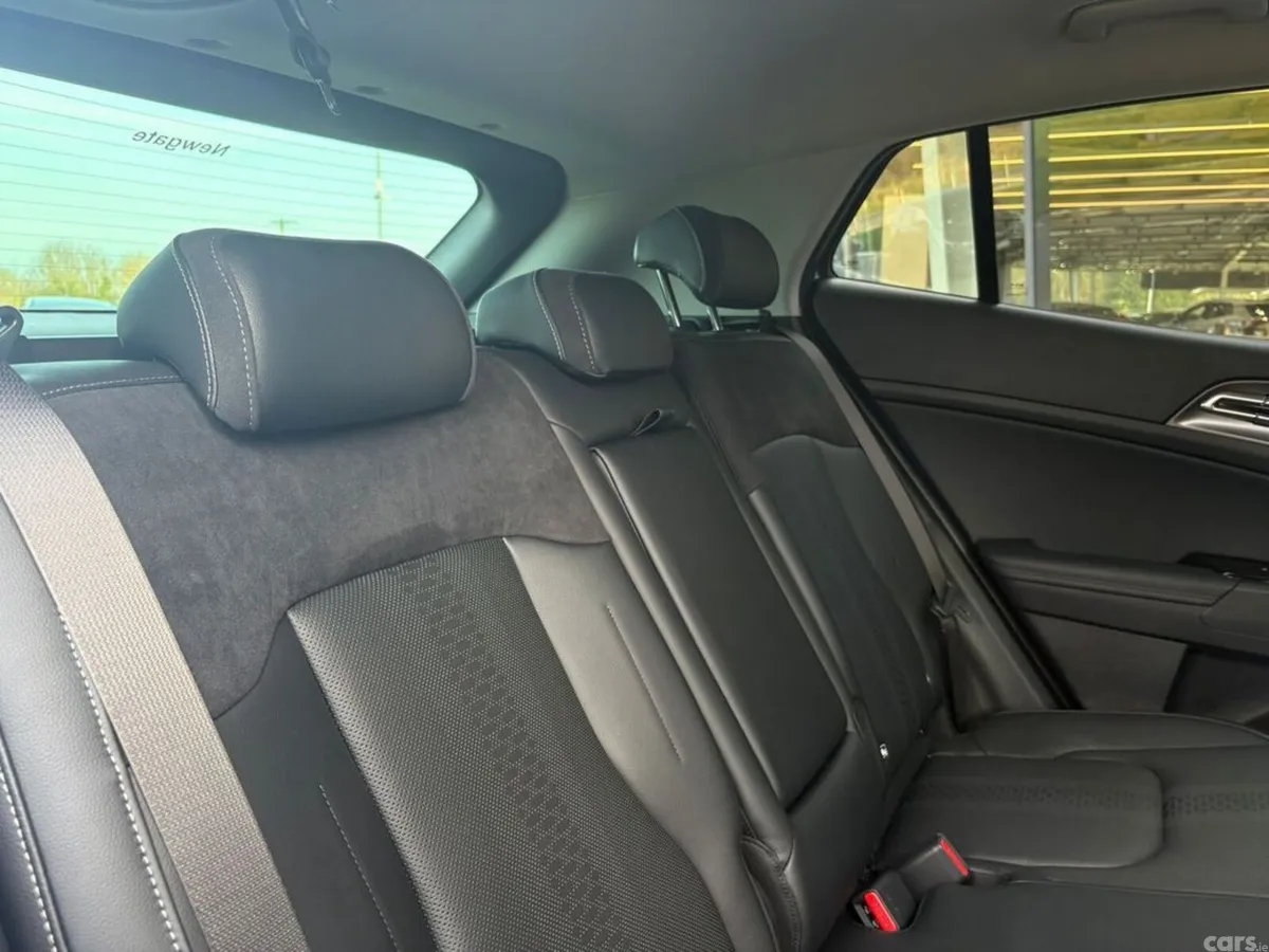Kia Sportage SUV, Petrol Plug-in Hybrid, 2027, Blue