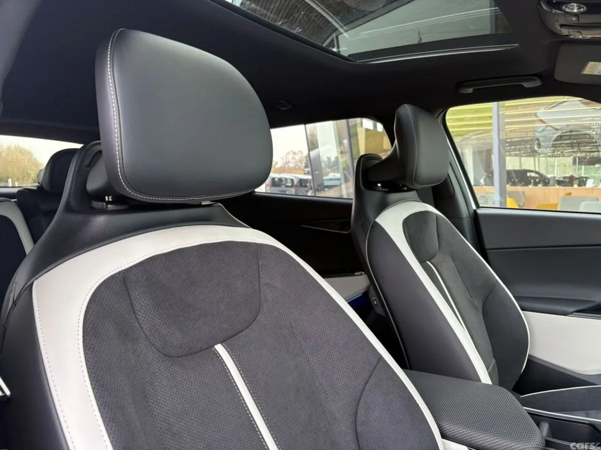 Kia EV6 Hatchback, Electric, 2027, White