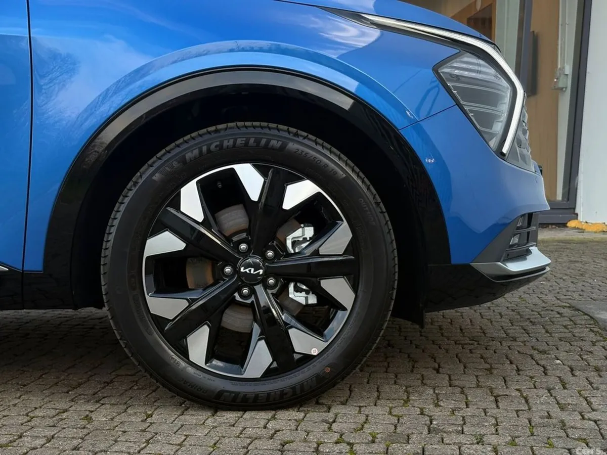 Kia Sportage SUV, Petrol Plug-in Hybrid, 2027, Blue
