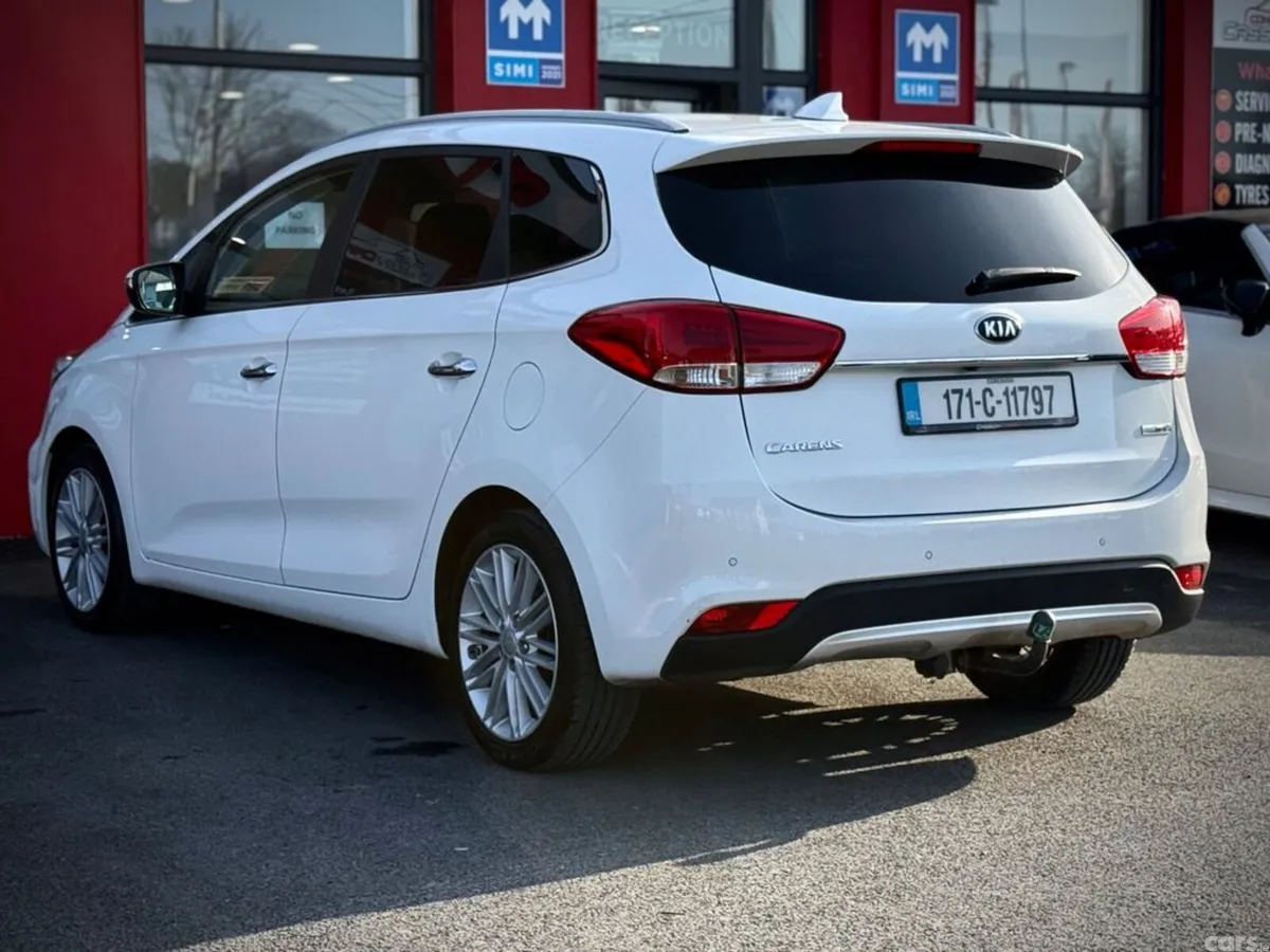 Kia Carens Estate, Diesel, 2017, White
