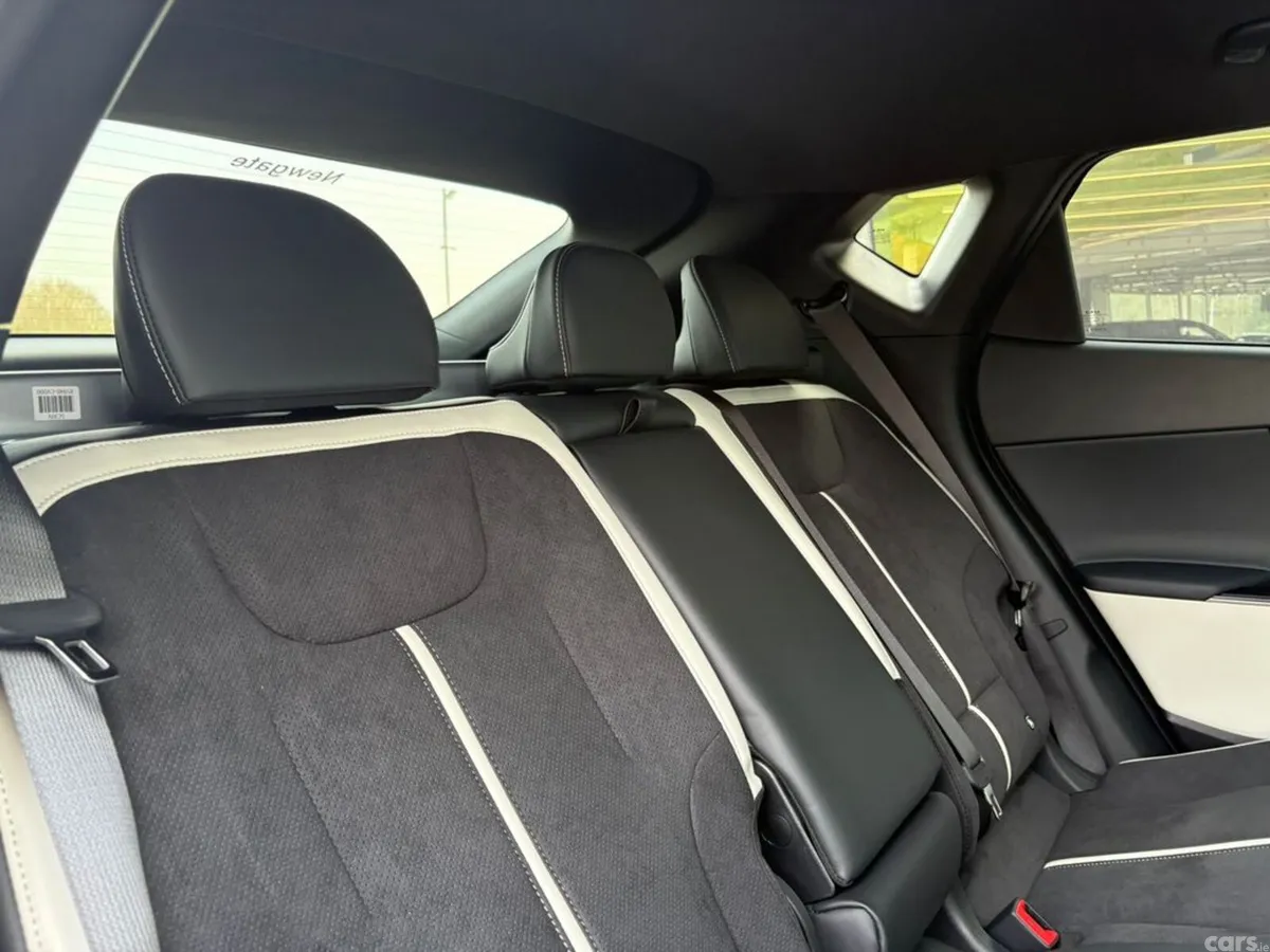Kia EV6 Hatchback, Electric, 2027, White